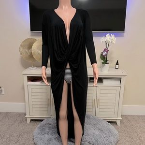“More Than Enough” Sultry & Beautiful Black Tunic. Great Fit! Size S/M.